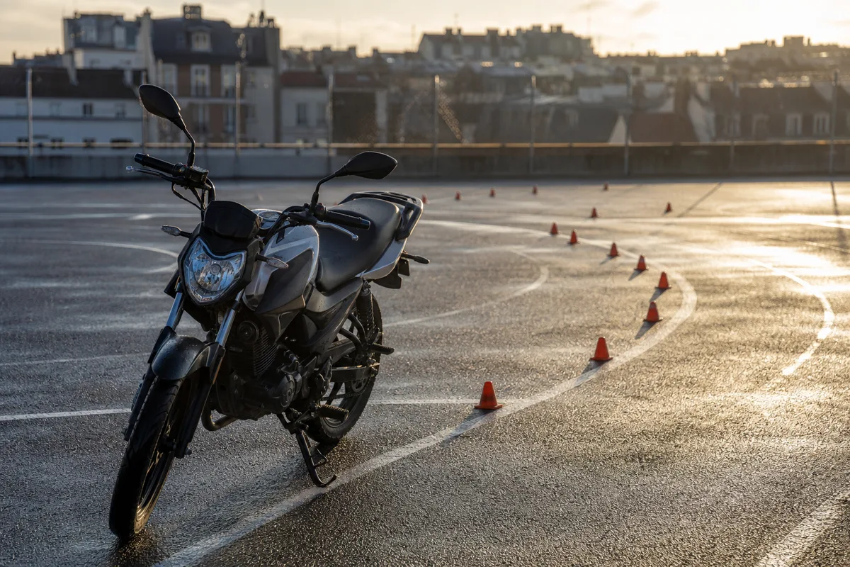 Prix du permis moto : combien ça coûte vraiment